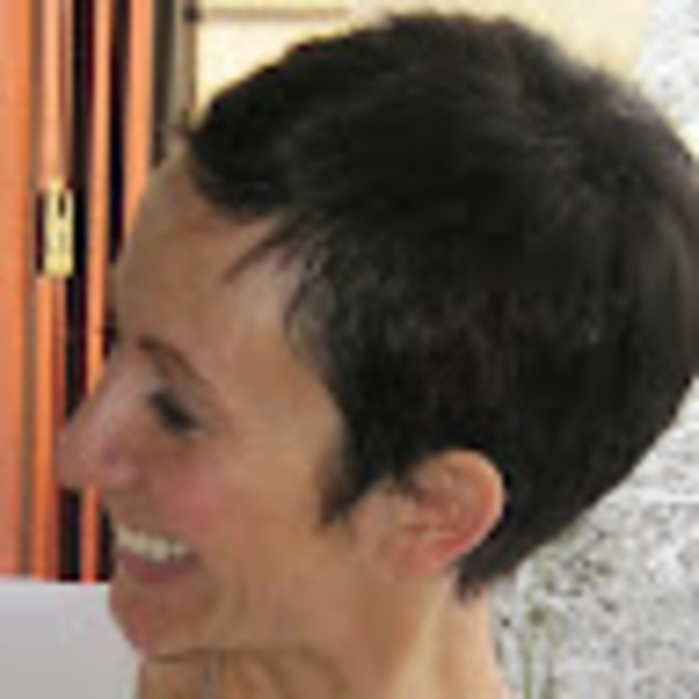 Meet your Posher, Hayley